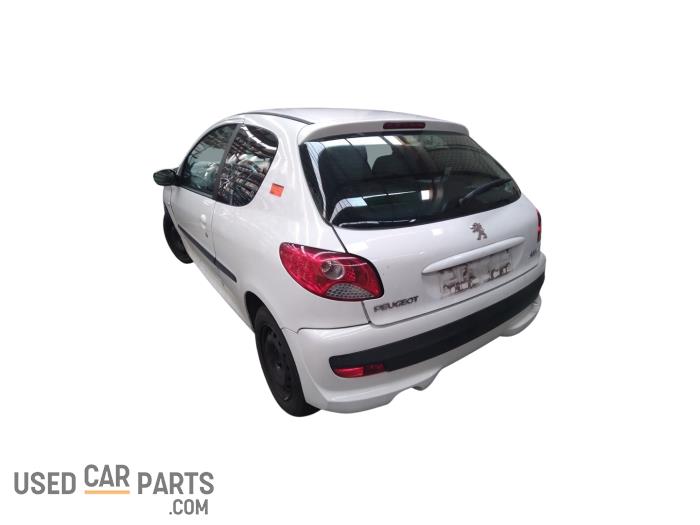 Peugeot 206+ 1.1 XR,XS Skrotfordon (2009, WIT)