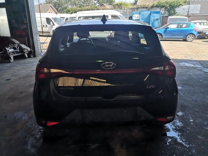 Hyundai i20 1.0 T-GDI 100 12V Sloopvoertuig (2020, Zwart)