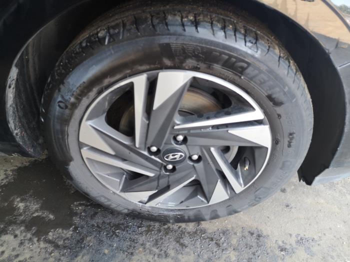 Hyundai i20 1.0 T-GDI 100 12V Sloopvoertuig (2020, Zwart)