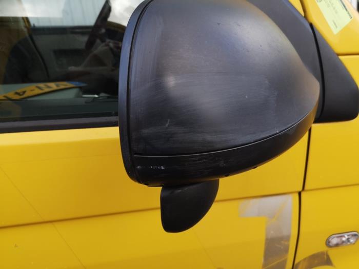 Volkswagen Transporter T5 2.0 TDI BlueMotion Skrotfordon (2015, NIET VAN TOEPASSING)