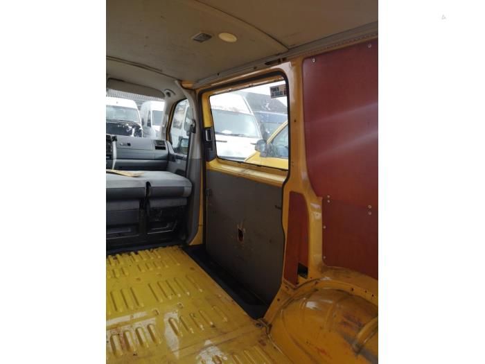 Volkswagen Transporter T5 2.0 TDI BlueMotion Skrotfordon (2015, NIET VAN TOEPASSING)