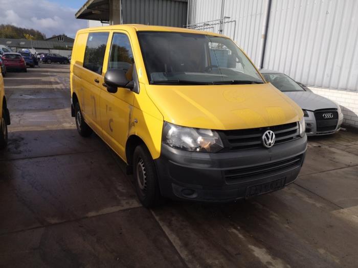 Volkswagen Transporter T5 2.0 TDI BlueMotion Skrotfordon (2015, NIET VAN TOEPASSING)