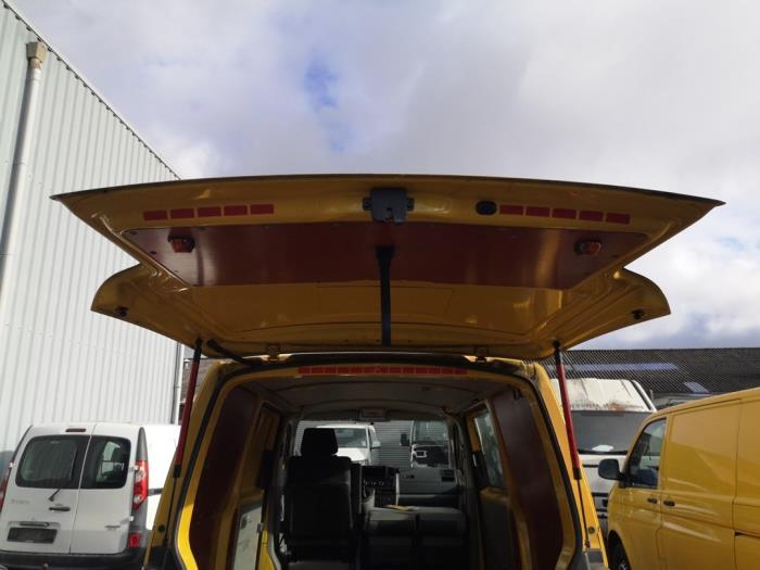 Volkswagen Transporter T5 2.0 TDI BlueMotion Skrotfordon (2015, NIET VAN TOEPASSING)