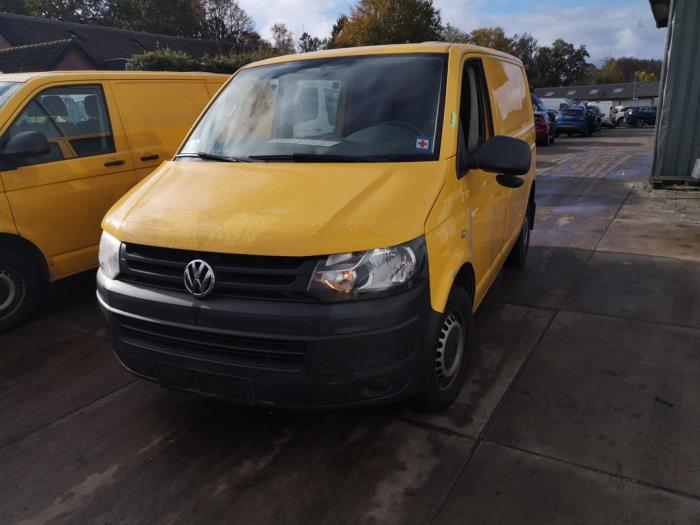 Volkswagen Transporter T5 2.0 TDI BlueMotion Skrotfordon (2015, NIET VAN TOEPASSING)