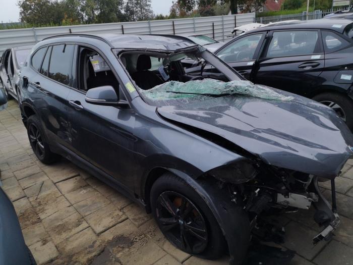 BMW X1 sDrive 16d 1.5 12V TwinPower Samochód złomowany (2019, Szary)