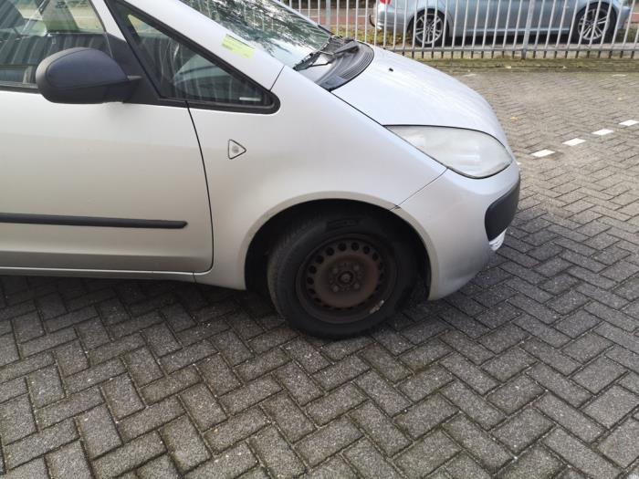 Mitsubishi Colt 1.3 16V Skrotfordon (2008, GRIJS)