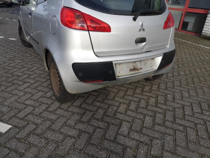 Mitsubishi Colt 1.3 16V Skrotfordon (2008, GRIJS)