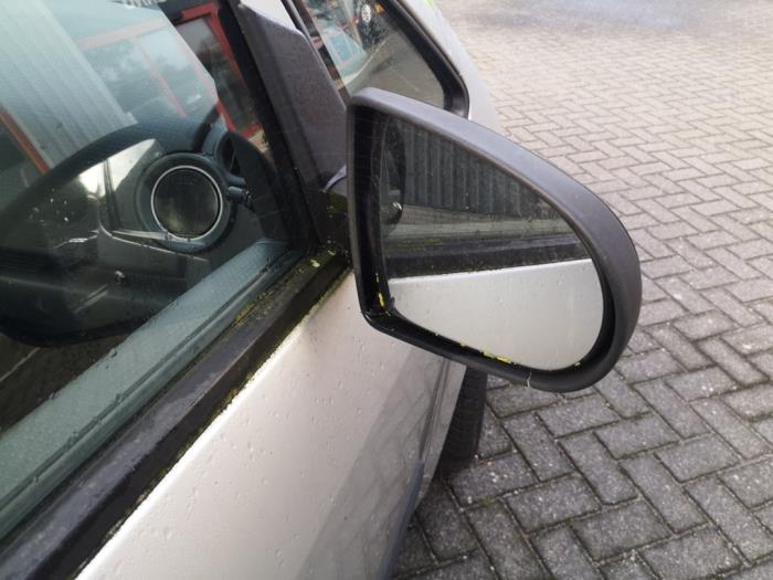 Mitsubishi Colt 1.3 16V Skrotfordon (2008, GRIJS)