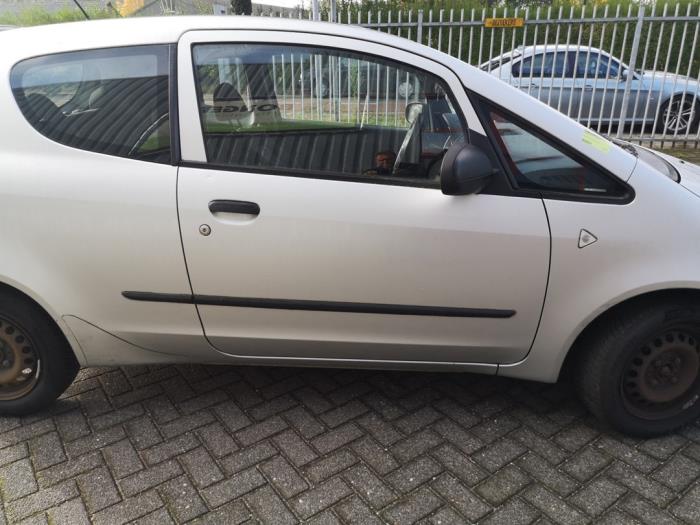 Mitsubishi Colt 1.3 16V Skrotfordon (2008, GRIJS)