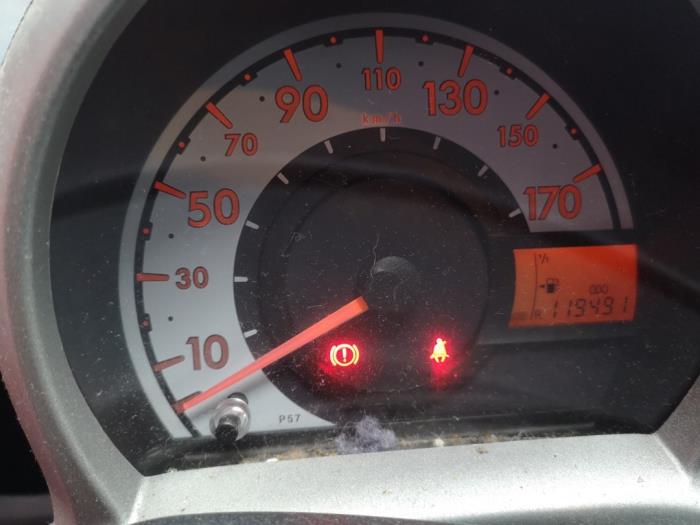 Toyota Aygo 1.0 12V VVT-i Sloopvoertuig (2008, Rood)