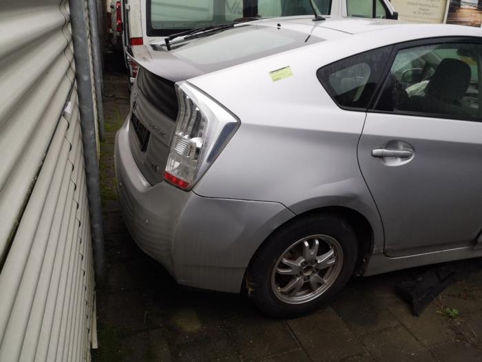 Toyota Prius 1.8 16V Samochód złomowany (2012, Szary)