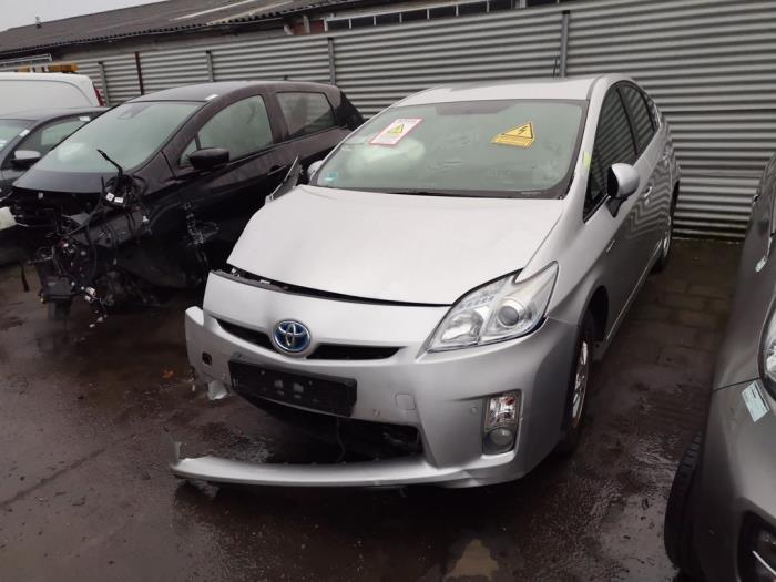 Toyota Prius 1.8 16V Samochód złomowany (2012, Szary)