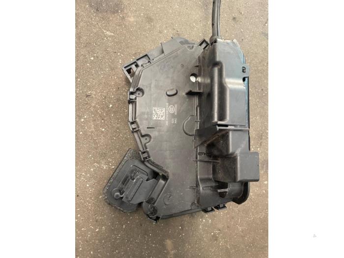 Toyota Prius 1.8 16V Samochód złomowany (2012, Szary)