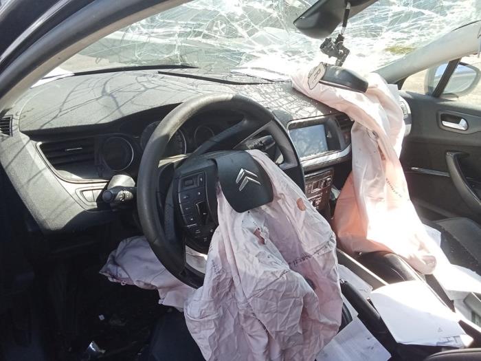 Citroen C5 III Tourer 1.6 HDiF 16V Skrotfordon (2009, ZWART)