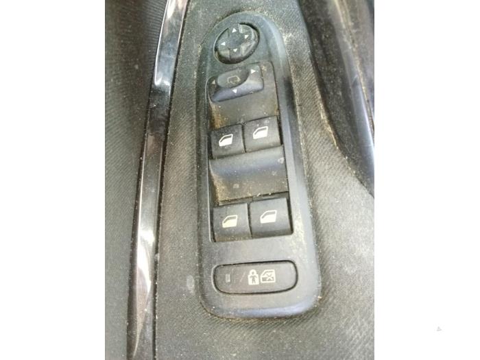 Citroen C5 III Tourer 1.6 HDiF 16V Skrotfordon (2009, ZWART)