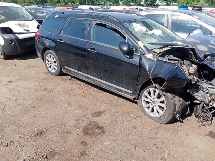 Citroen C5 III Tourer 1.6 HDiF 16V Skrotfordon (2009, ZWART)