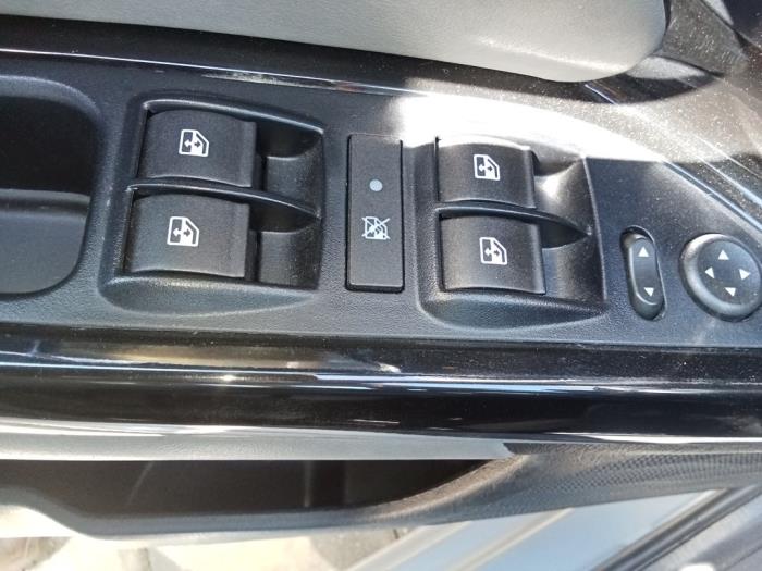 Fiat Tipo 1.4 16V Skrotfordon (2016, GRIJS)