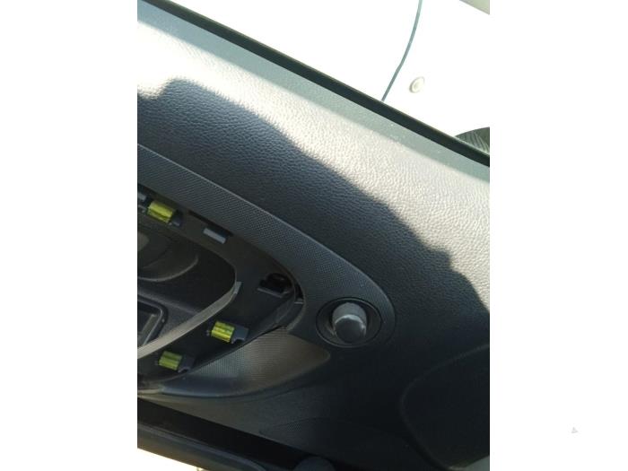 Skoda Fabia II Combi 1.2i 12V Skrotfordon (2009, GRIJS)