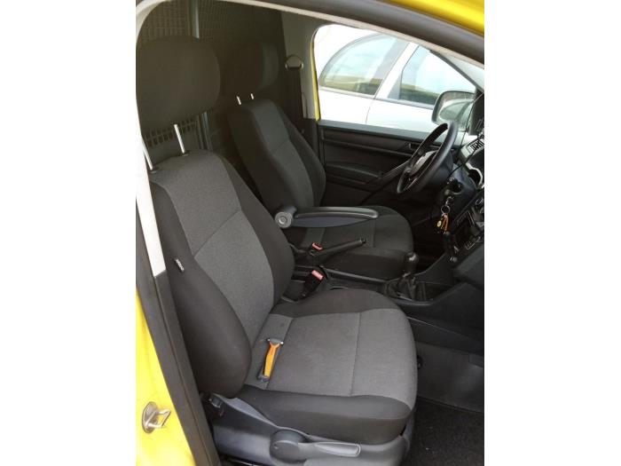 Volkswagen Caddy IV 1.6 TDI 16V Skrotfordon (2015, NIET VAN TOEPASSING)