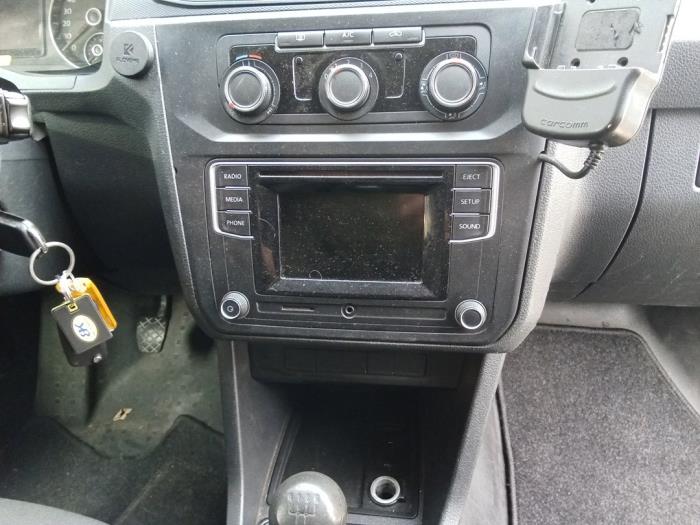 Volkswagen Caddy IV 1.6 TDI 16V Skrotfordon (2015, NIET VAN TOEPASSING)