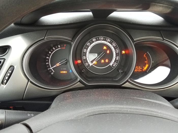 Citroen C3 1.2 VTi 82 12V Skrotfordon (2016, WIT)