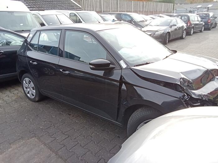 Skoda Fabia III 1.0 12V Sloopvoertuig (2015, Zwart)