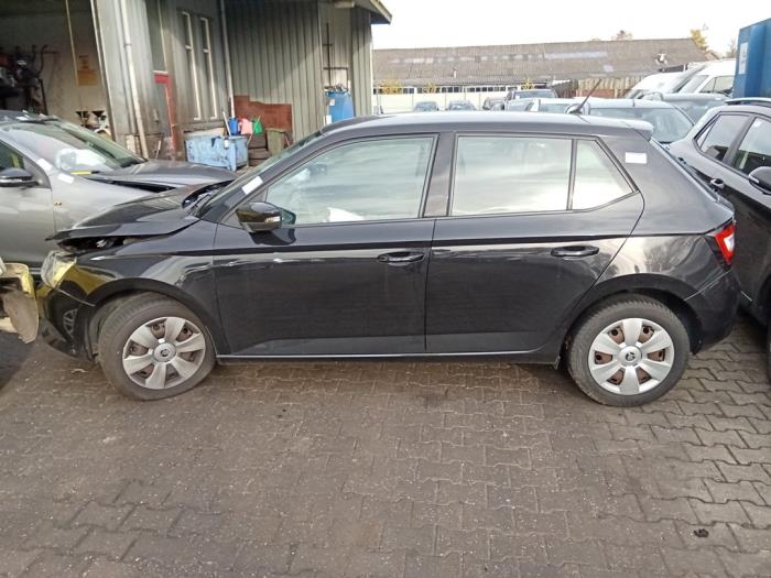 Skoda Fabia III 1.0 12V Sloopvoertuig (2015, Zwart)