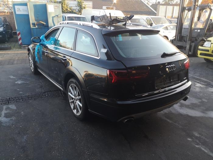 Audi A6 Sloopvoertuig (2016, Zwart)