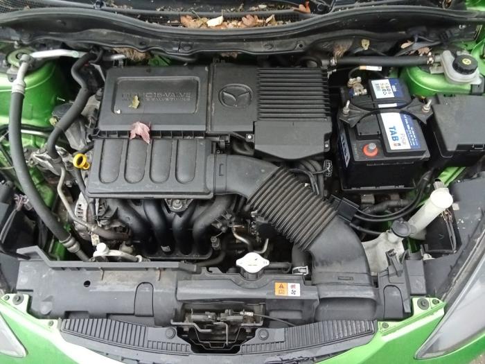 Mazda 2 1.3 16V S-VT Skrotfordon (2012, GROEN)