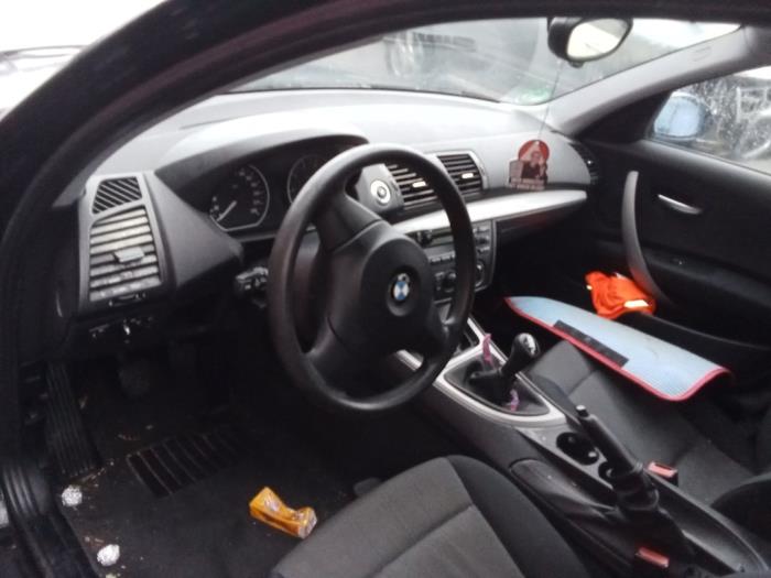 BMW 1 serie 116i 1.6 16V Sloopvoertuig (2005, Zwart)