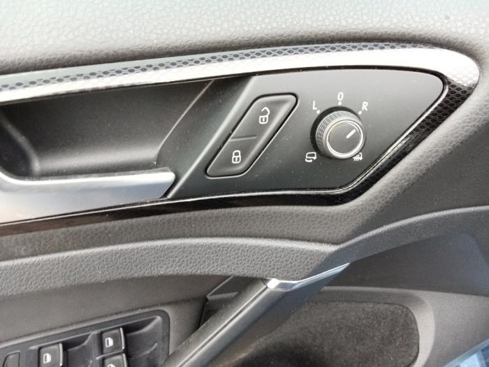 Volkswagen Golf VII 1.4 TSI 16V Skrotfordon (2014, BLAUW)