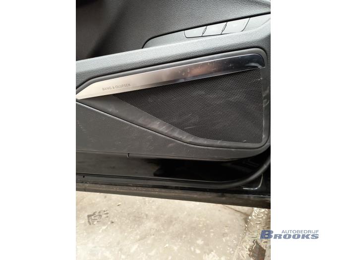 Audi e-tron 55 quattro Skrotfordon (2020, ZWART)