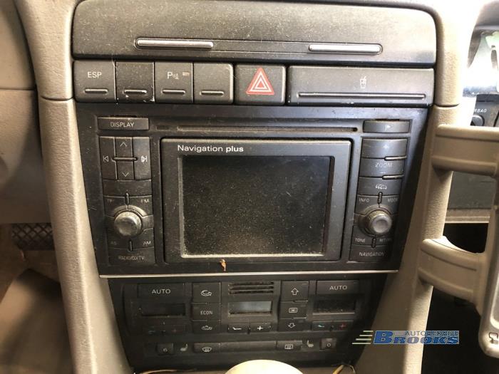 Audi A4 Cabriolet 3.0 V6 30V Skrotfordon (2003, ZWART)