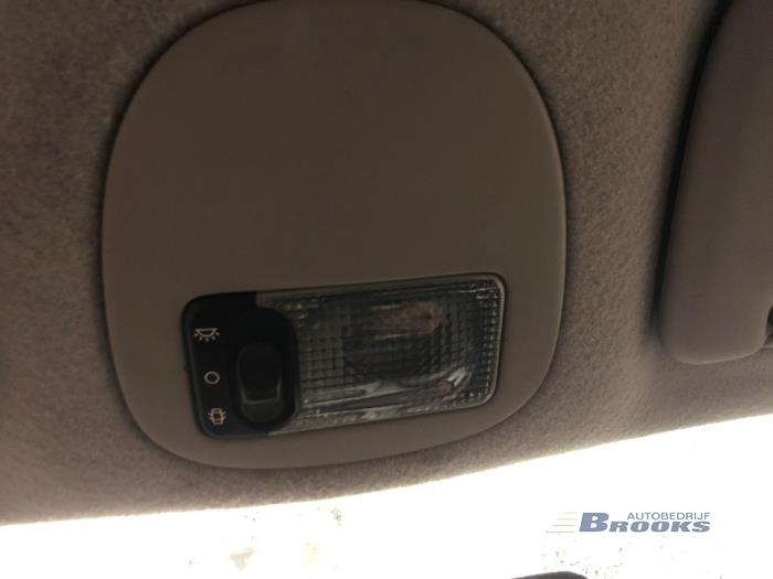 Peugeot 206 1.6 XS,XT Skrotfordon (1999, BLAUW)