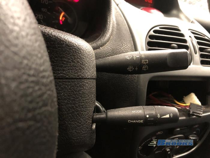 Peugeot 206 1.6 XS,XT Skrotfordon (1999, BLAUW)