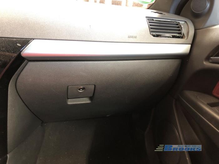 Opel Astra H Twin Top 1.8 16V Skrotfordon (2008, GRIJS)