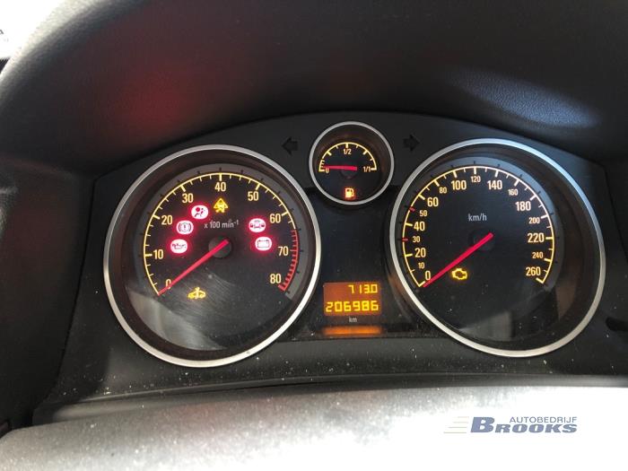 Opel Astra H Twin Top 1.8 16V Skrotfordon (2008, GRIJS)