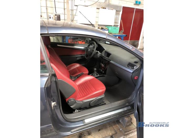 Opel Astra H Twin Top 1.8 16V Skrotfordon (2008, GRIJS)