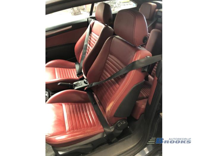 Opel Astra H Twin Top 1.8 16V Skrotfordon (2008, GRIJS)