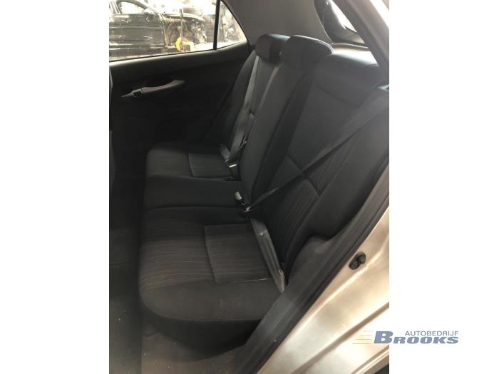 Toyota Auris 1.6 Dual VVT-i 16V Samochód złomowany (2007, Szary)