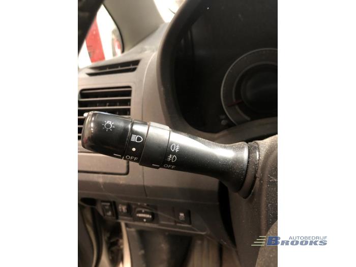 Toyota Auris 1.6 Dual VVT-i 16V Samochód złomowany (2007, Szary)