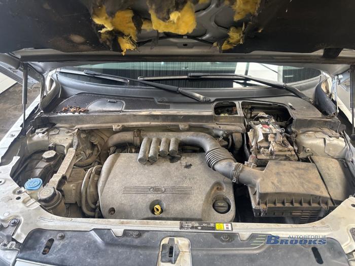 Landrover Freelander II 2.2 td4 16V Sloopvoertuig (2010, Zilvergrijs)