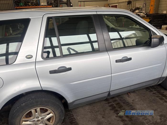 Landrover Freelander II 2.2 td4 16V Sloopvoertuig (2010, Zilvergrijs)