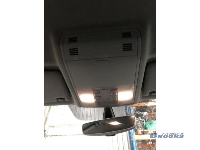 Volkswagen Golf VII 1.6 TDI BMT 16V Skrotfordon (2019, GRIJS)