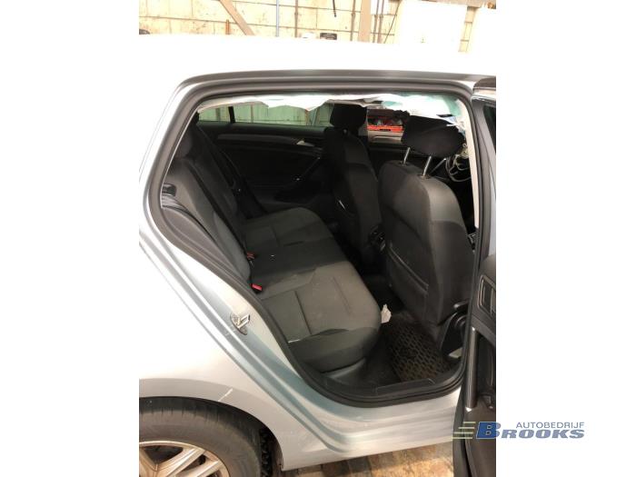 Volkswagen Golf VII 1.6 TDI BMT 16V Skrotfordon (2019, GRIJS)