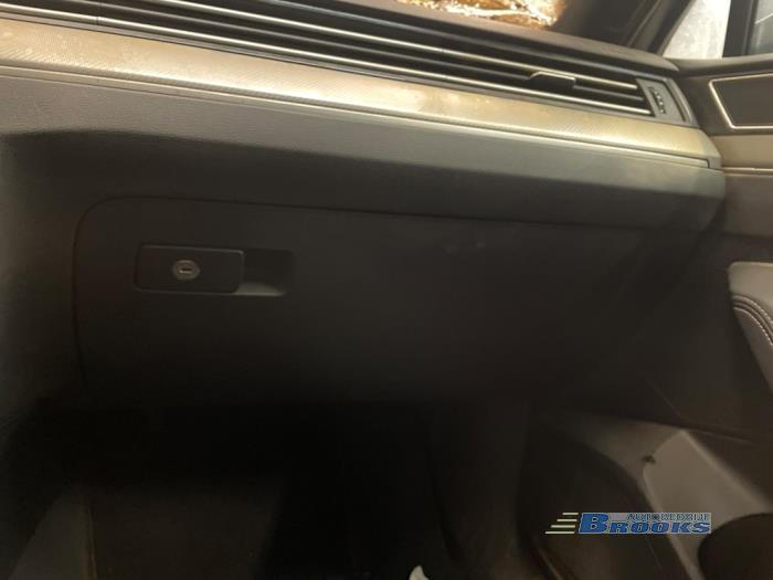 Volkswagen Passat Variant 1.6 TDI 16V Sloopvoertuig (2018, Grijs)