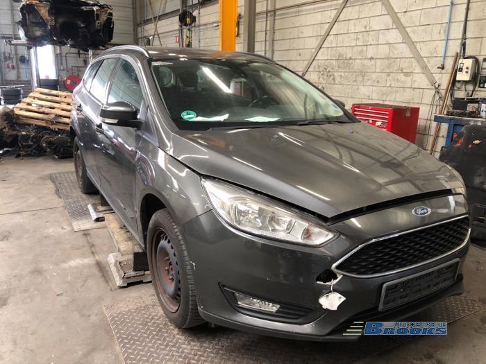 Ford Focus 3 Wagon 1.0 Ti-VCT EcoBoost 12V 125 Sloopvoertuig (2015, Grijs)