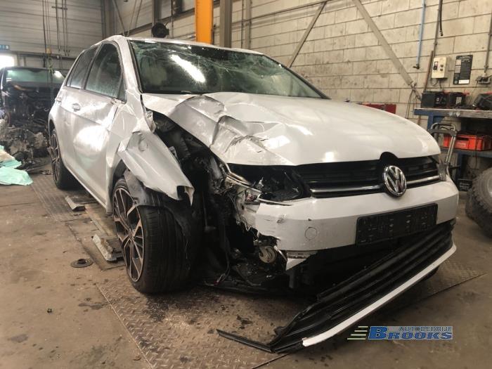 Volkswagen Golf VII 1.0 TSI 12V Sloopvoertuig (2017, Wit)