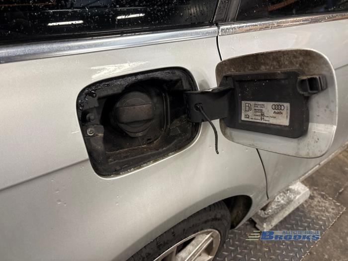 Audi A4 Avant 1.8 TFSI 16V Skrotfordon (2008, GRIJS)