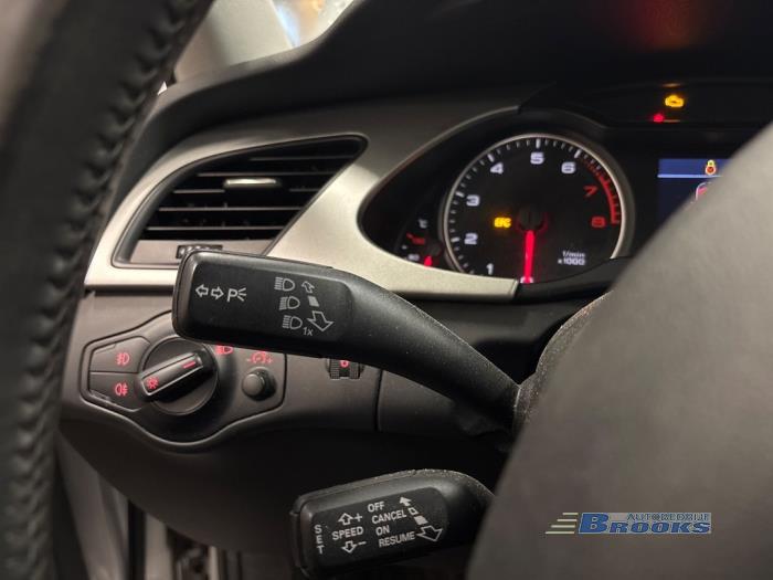 Audi A4 Avant 1.8 TFSI 16V Skrotfordon (2008, GRIJS)